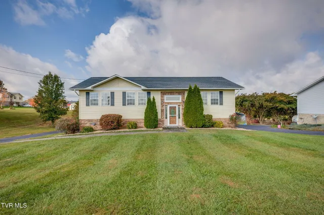 $399,900 | 180 Kincheloe Road, Fall Branch, TN 37656