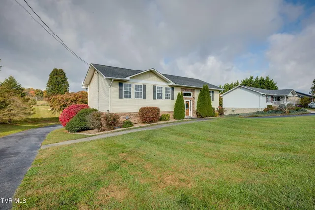 $399,900 | 180 Kincheloe Road, Fall Branch, TN 37656