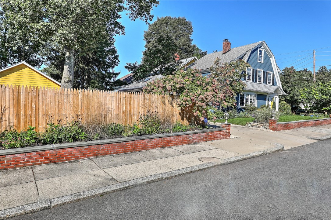 181 Raleigh Avenue Pawtucket, RI 02860 - Photo 38 of 45