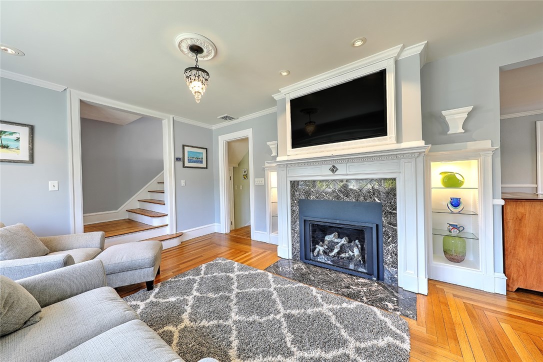 181 Raleigh Avenue Pawtucket, RI 02860 - Photo 8 of 45