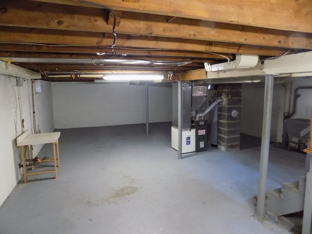 1261 Page Boulevard Springfield, MA 01104 - Photo 15 of 27 Gallery Image 15