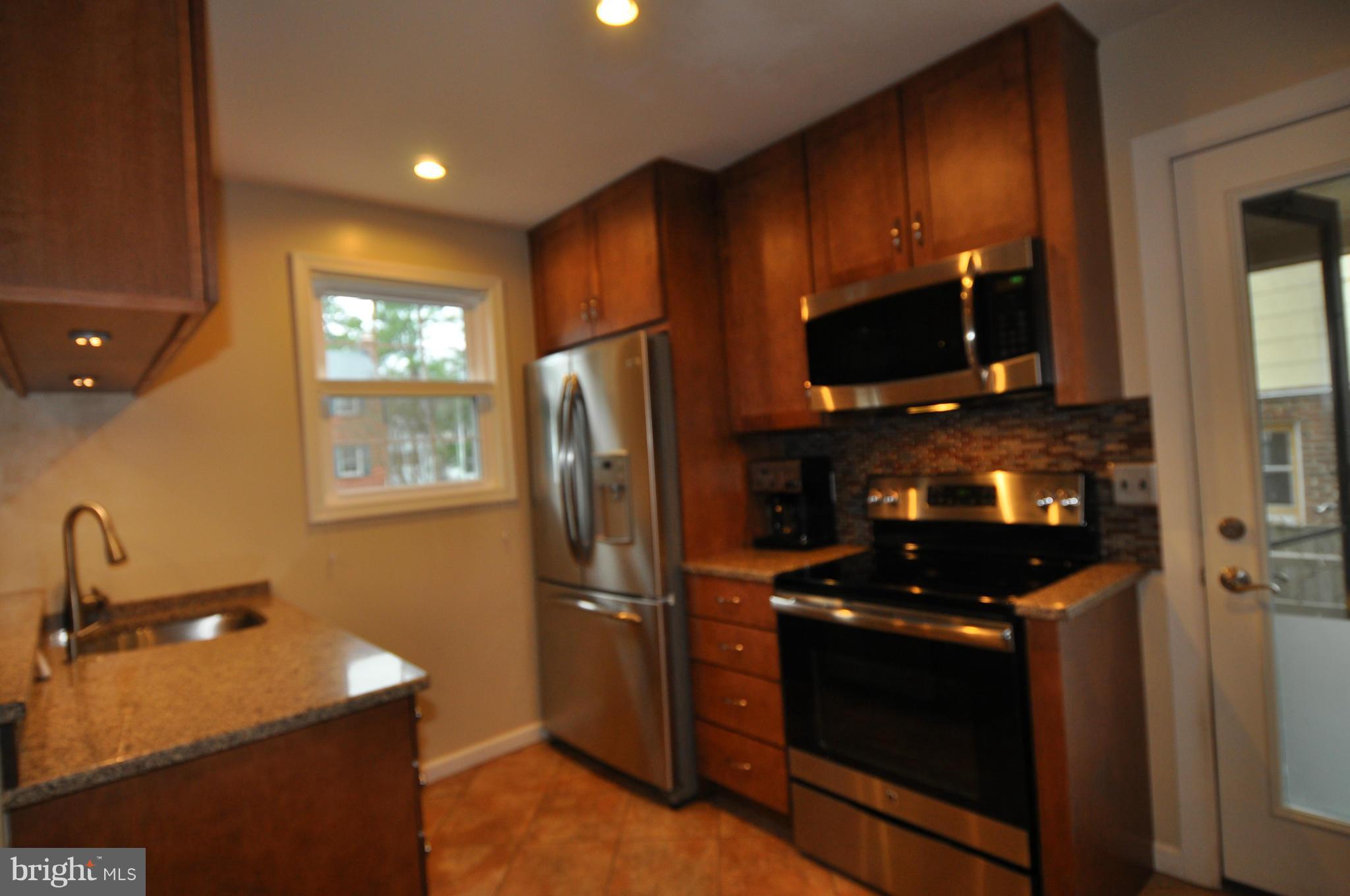 9301 Walden Road Silver Spring, MD 20901 - Photo 10 of 26 Kitchen