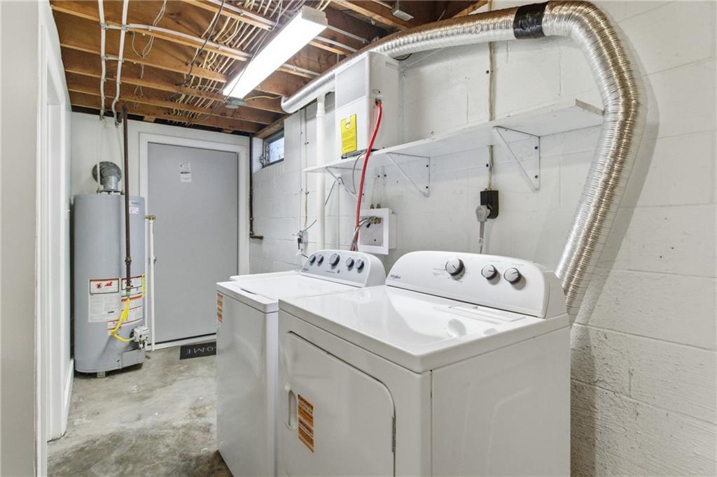 185 Sunset Drive Indiana, PA 15701 - Photo 27 of 29 a utility room with dryer and washer