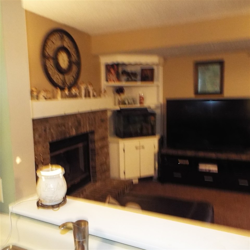6626 Wood Rim Run Fort Wayne, IN 46825 - Photo 8 of 35 Gallery Image 8