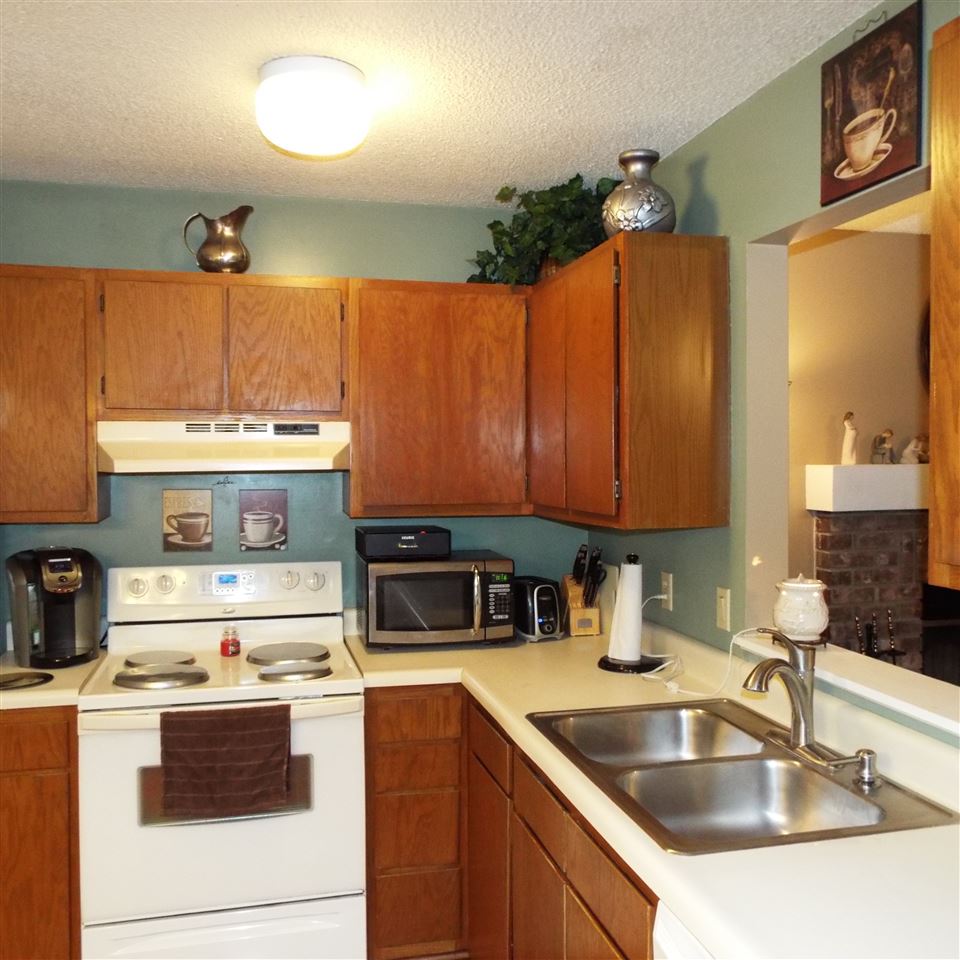 6626 Wood Rim Run Fort Wayne, IN 46825 - Photo 9 of 35 Gallery Image 9