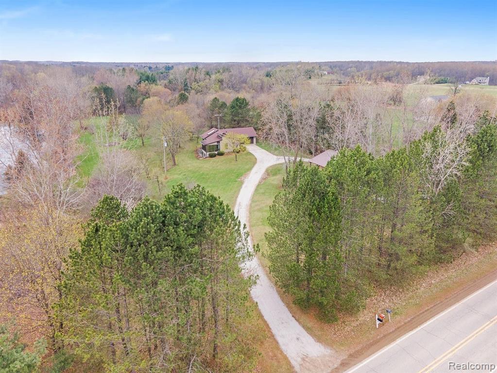 1655 Gray Road Lapeer, MI 48446 - Photo 15 of 36