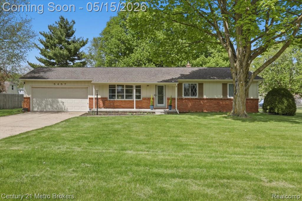 5457 North Seymour Road Flushing, MI 48433 - Photo 2 of 43