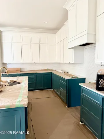 $417,175 | 305 Grand Oak Drive, Broussard, LA 70518