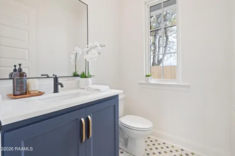 $417,175 | 305 Grand Oak Drive, Broussard, LA 70518