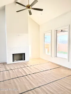 $417,175 | 305 Grand Oak Drive, Broussard, LA 70518