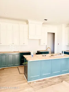 $417,175 | 305 Grand Oak Drive, Broussard, LA 70518