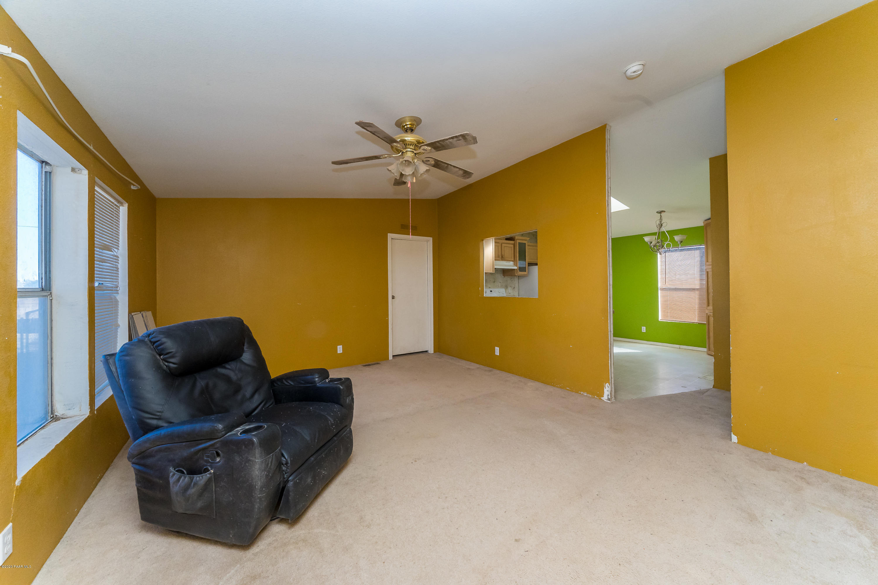 003_Living Room