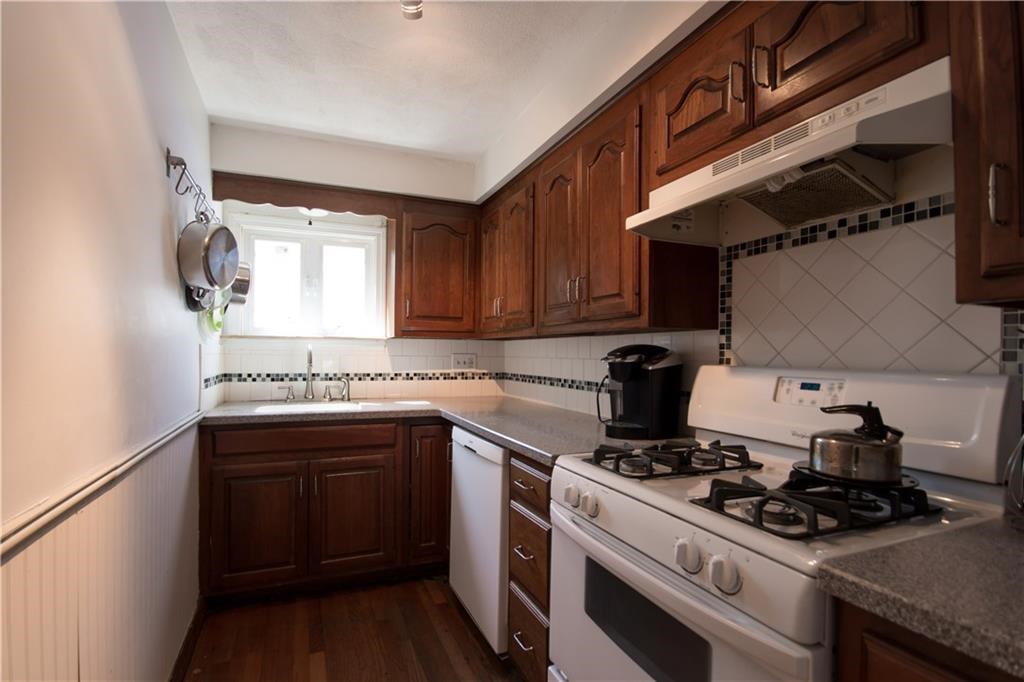 342 Mowry Street Woonsocket, RI 02895 - Photo 9 of 24 Gallery Image 9