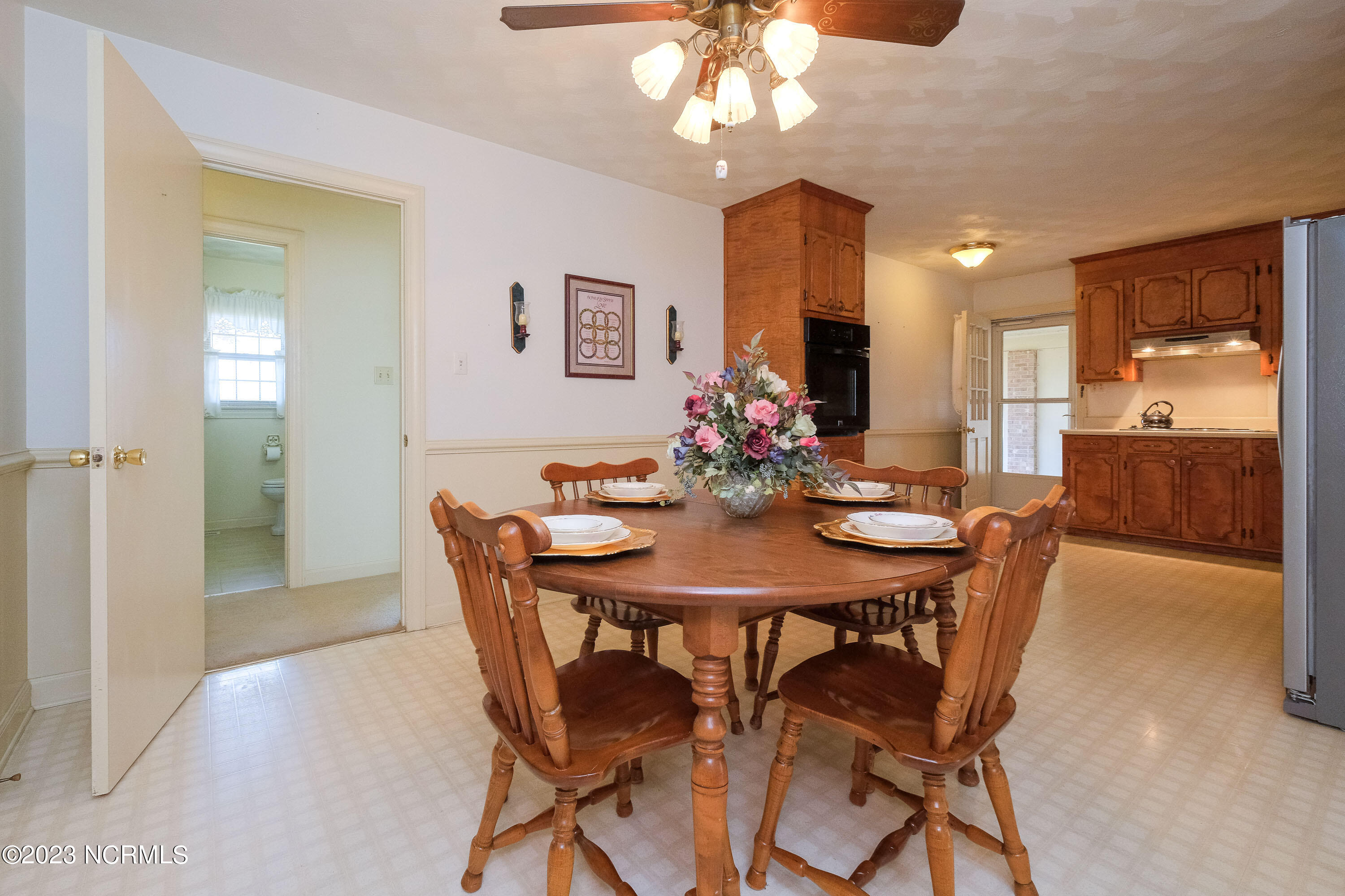 1718 Virginia Road Edenton, NC 27932 - Photo 5 of 18 5- kitchen