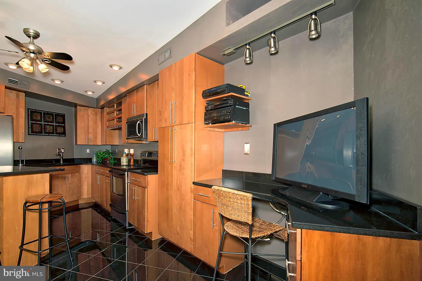 615 3rd Street Northeast, Unit 9 Washington, DC 20002 - Photo 7 of 18 Kitchen