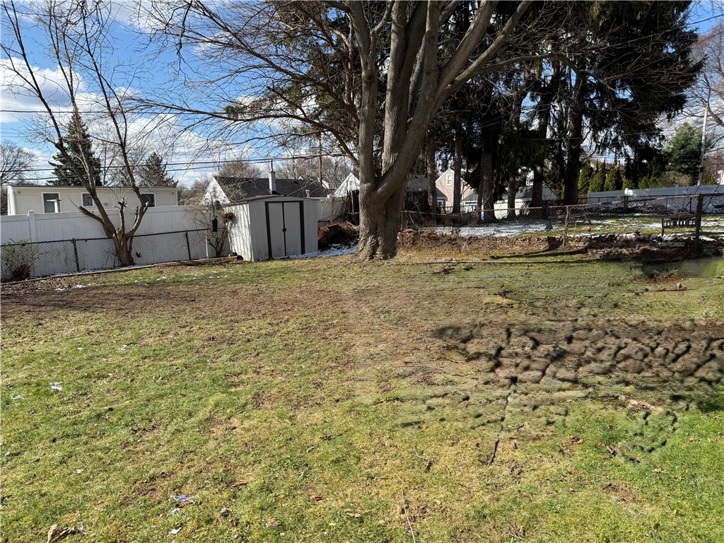 573 Falstaff Road Irondequoit, NY 14609 - Photo 35 of 36