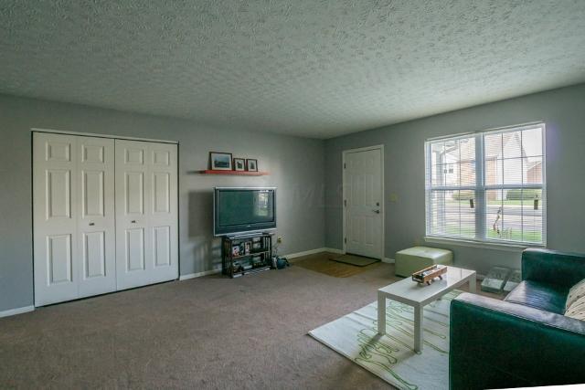 5485 Garden Ridge Columbus, OH 43228 - Photo 6 of 32