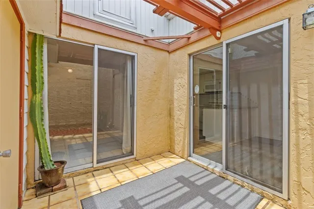 $189,900 | 1163 Orange Tree Circle West, Unit D, Palm Harbor, FL 34684