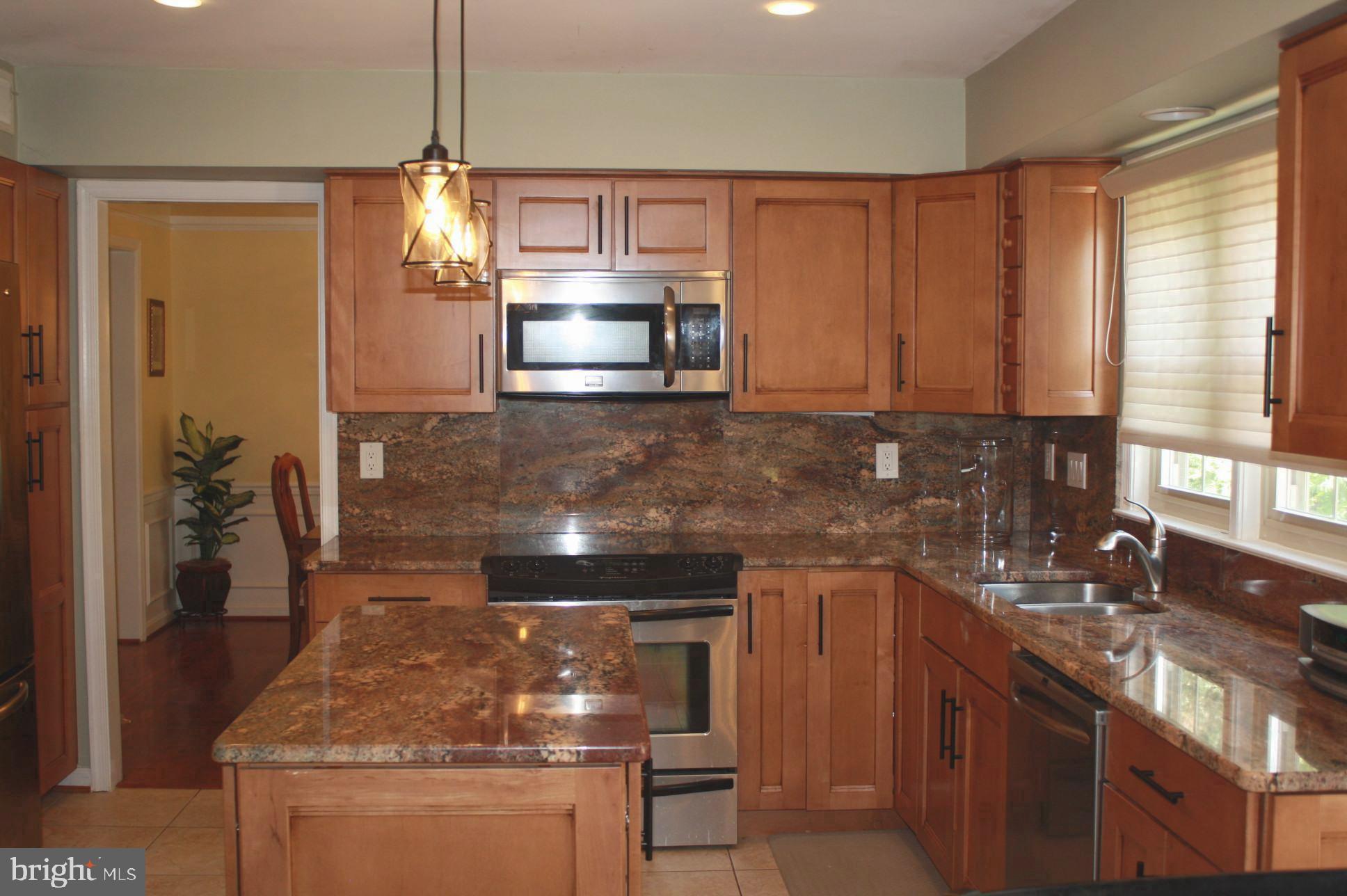8606 Compass Court Laurel, MD 20708 - Photo 4 of 30 Kitchen