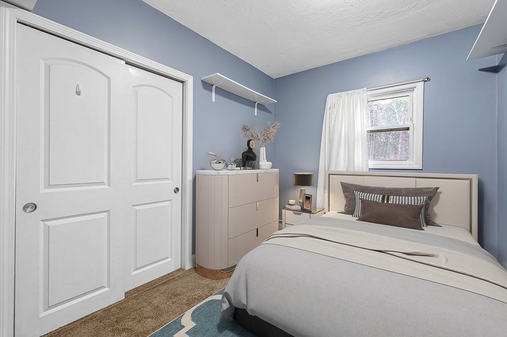 39 Number 10 Schoolhouse Road Charlton, MA 01507 - Photo 13 of 20 Gallery Image 13