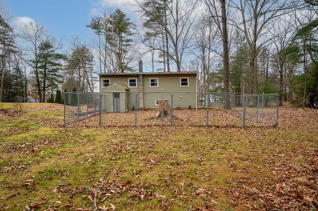 39 Number 10 Schoolhouse Road Charlton, MA 01507 - Photo 3 of 20 Gallery Image 3
