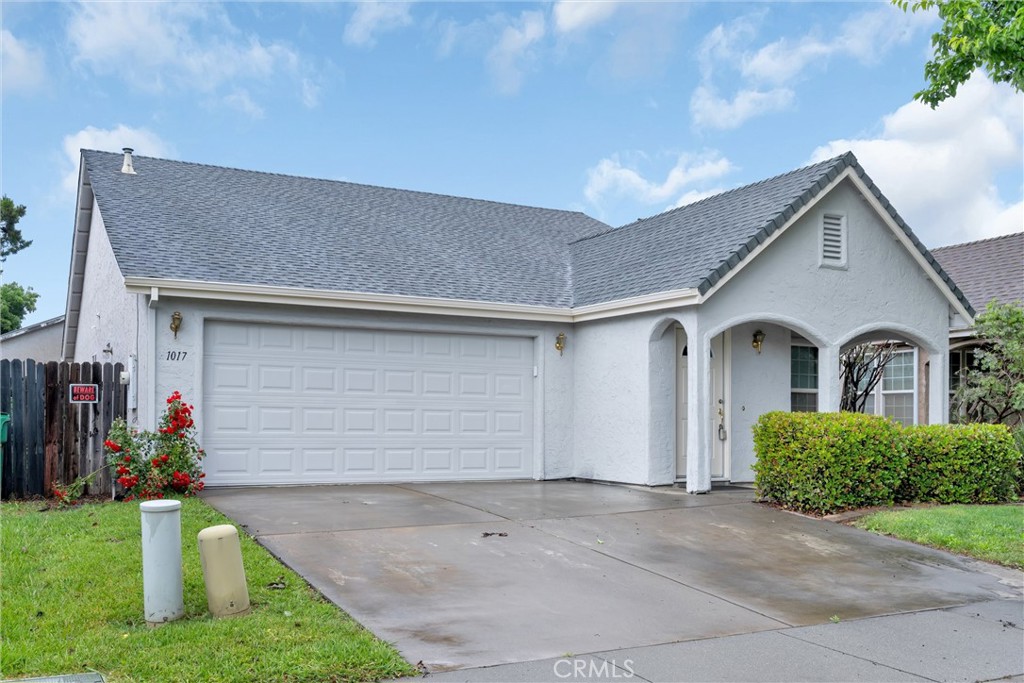 1017 Windsor Way Chico, CA 95926 - Photo 2 of 32