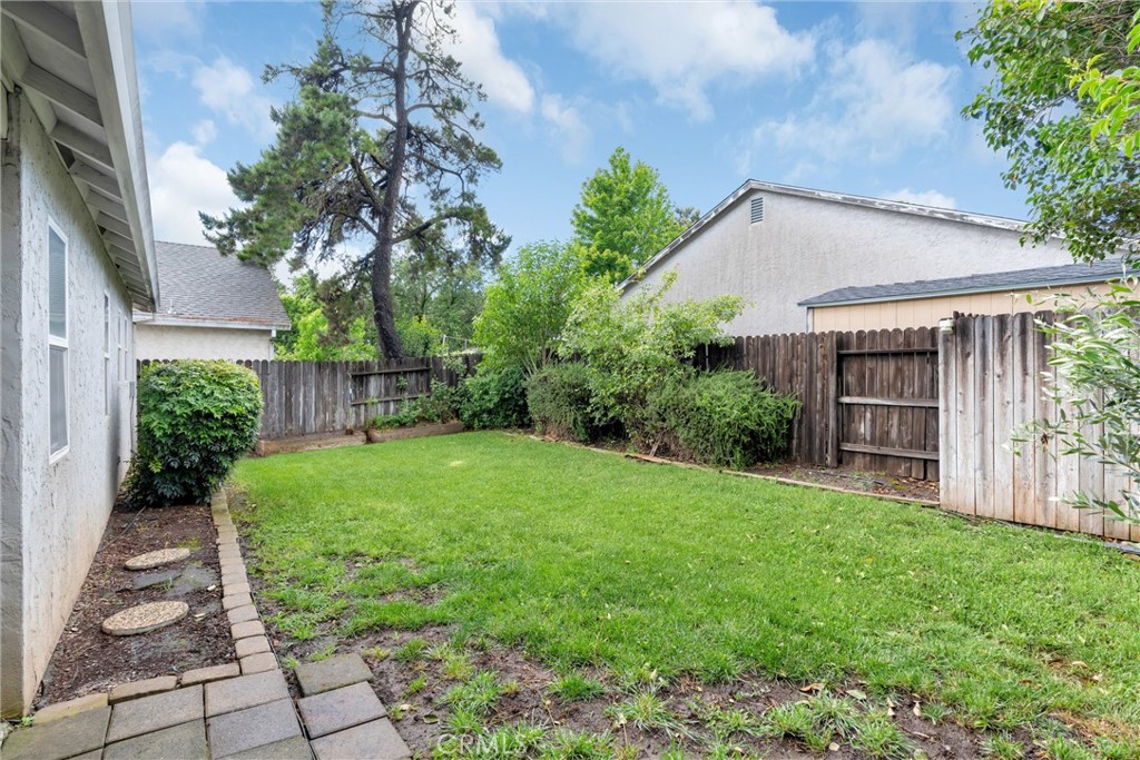 1017 Windsor Way Chico, CA 95926 - Photo 29 of 32