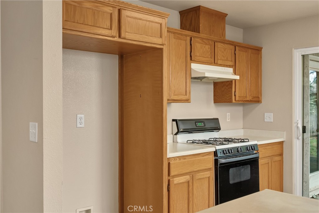 1017 Windsor Way Chico, CA 95926 - Photo 10 of 32