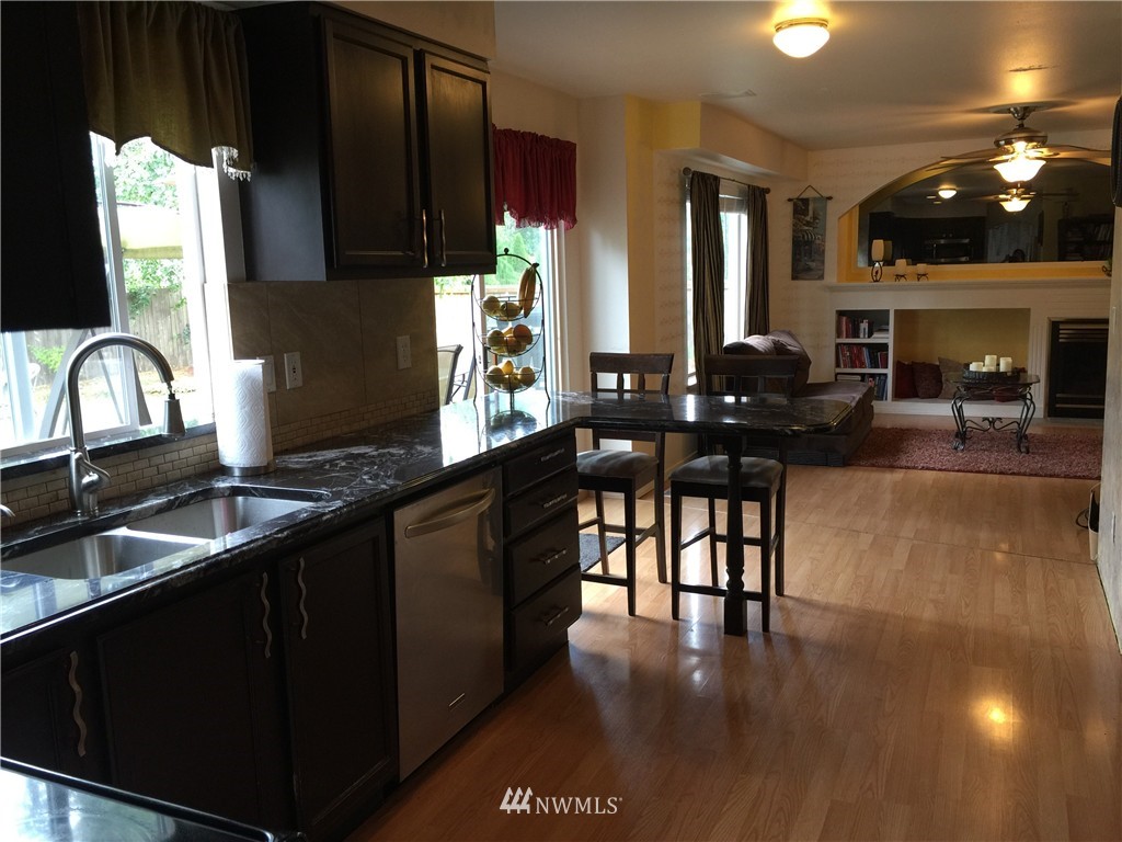 1323 55th Street Southwest Everett, WA 98203 - Photo 8 of 25