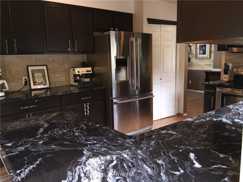 1323 55th Street Southwest Everett, WA 98203 - Photo 10 of 25