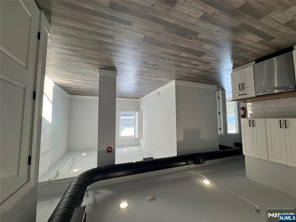 20 Chestnut Street, Unit APARTMENT #2 Tenafly, NJ 07670 - Photo 3 of 10