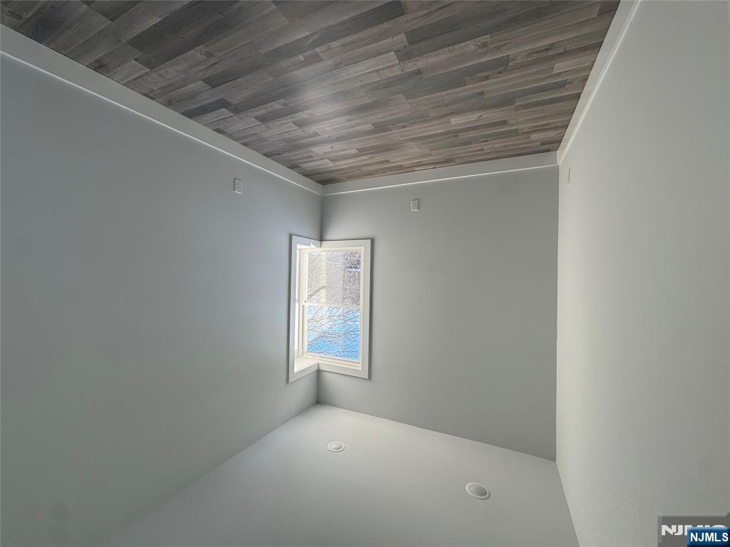 20 Chestnut Street, Unit APARTMENT #2 Tenafly, NJ 07670 - Photo 5 of 10