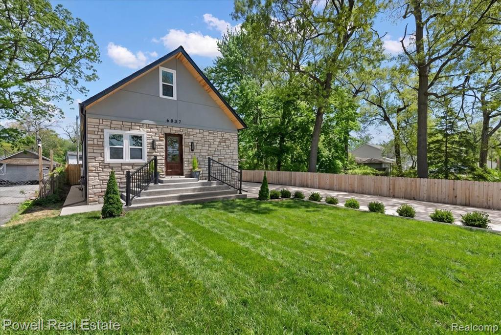 6837 Hatchery Road Waterford, MI 48327 - Photo 3 of 56