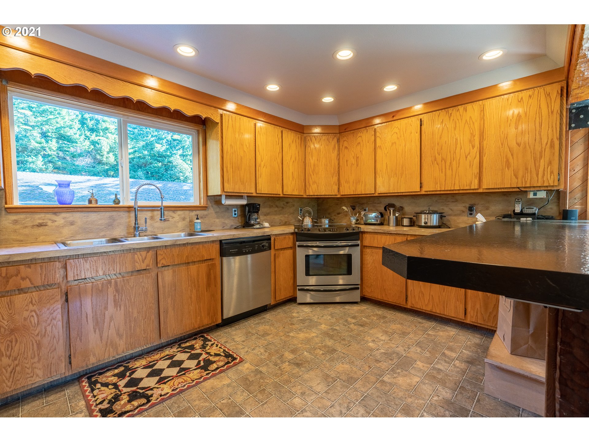 93335 Hubbard Creek Road Port Orford, OR 97465 - Photo 11 of 32 Gallery Image 11