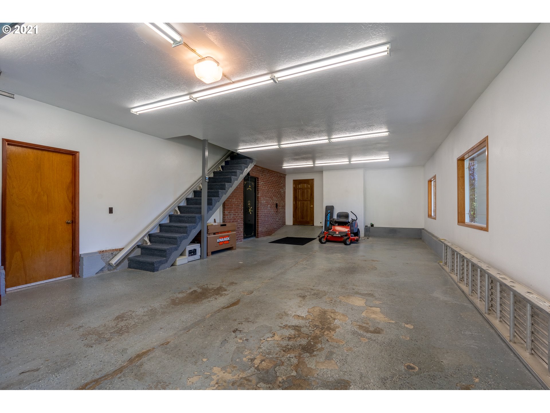 93335 Hubbard Creek Road Port Orford, OR 97465 - Photo 18 of 32 Gallery Image 18