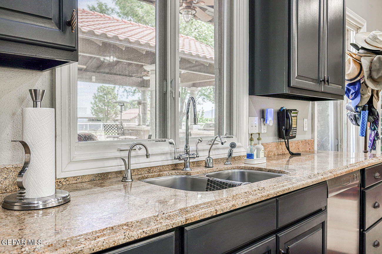 656 Cox Road El Paso, TX 79932 - Photo 25 of 99 362A8435_HDR