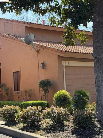 $274,950 | 1216 West Roseburg Avenue, Unit C, Modesto, CA 95350