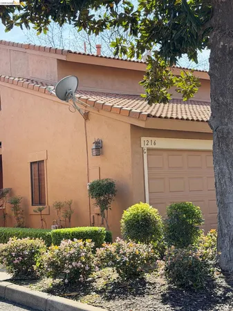 $274,950 | 1216 West Roseburg Avenue, Unit C, Modesto, CA 95350