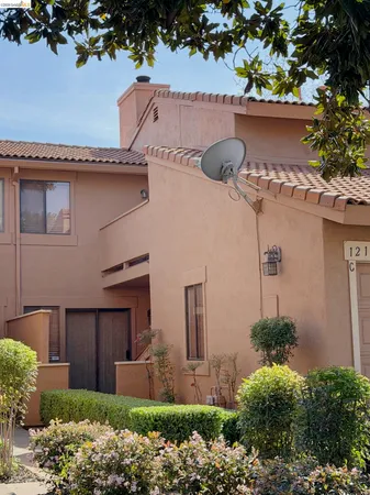 $274,950 | 1216 West Roseburg Avenue, Unit C, Modesto, CA 95350