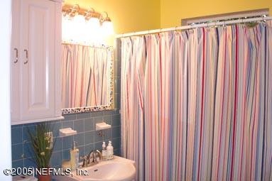4205 Robin Hood Road Jacksonville, FL 32210 - Photo 11 of 13 Hall bath