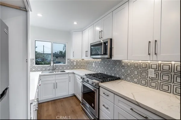 $2,100,000 | 3362 Bellota Way, Los Angeles, CA 90027