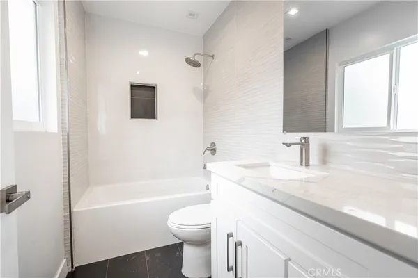 $2,100,000 | 3362 Bellota Way, Los Angeles, CA 90027
