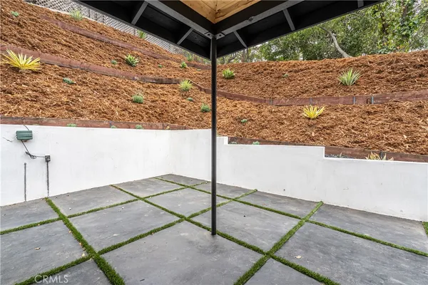 $2,100,000 | 3362 Bellota Way, Los Angeles, CA 90027