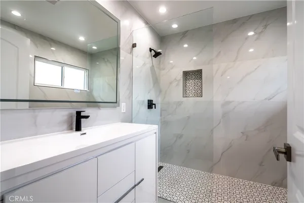 $2,100,000 | 3362 Bellota Way, Los Angeles, CA 90027