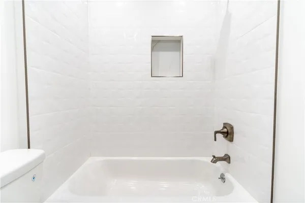 $2,100,000 | 3362 Bellota Way, Los Angeles, CA 90027