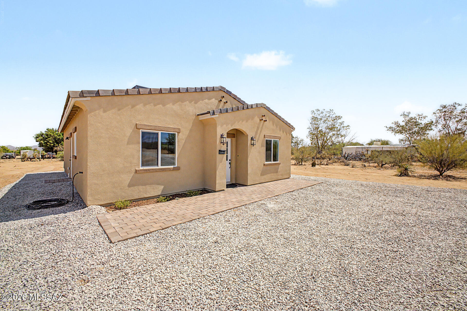 16840 West Chumblers Road Tucson, AZ 85736 - Photo 2 of 28