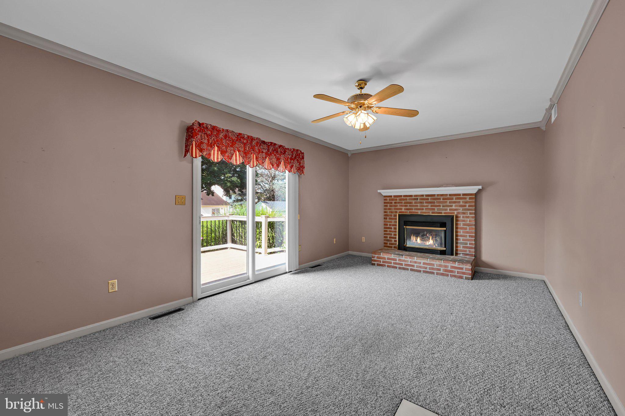 3892 Nolt Road Landisville, PA 17538 - Photo 11 of 46 Family Room