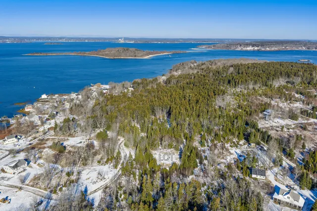 $275,000 | 41 Atlantic Lane, Long Island, ME 04050