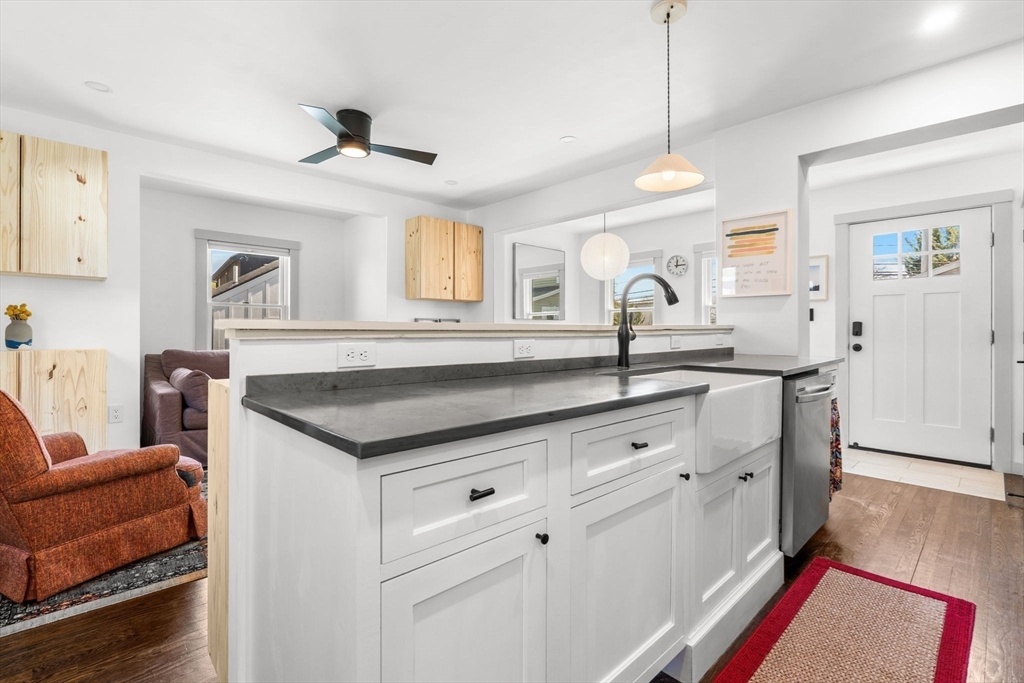 39 Topsfield Road Ipswich, MA 01938 - Photo 16 of 40
