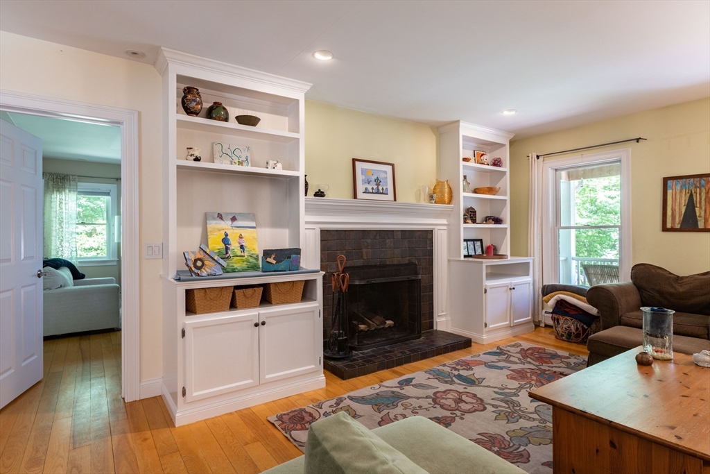18 Fort Hill Road Haydenville, MA 01039 - Photo 5 of 33
